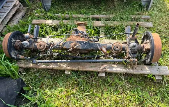Nissan Navara D23 Rear axle beam with reductor