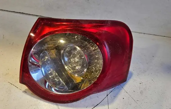 Volkswagen PASSAT B6 Rear/tail lights 3C9945096