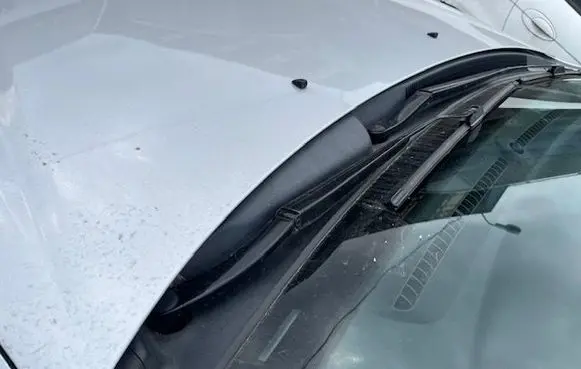 KIA Carens I Front wiper blade arm 