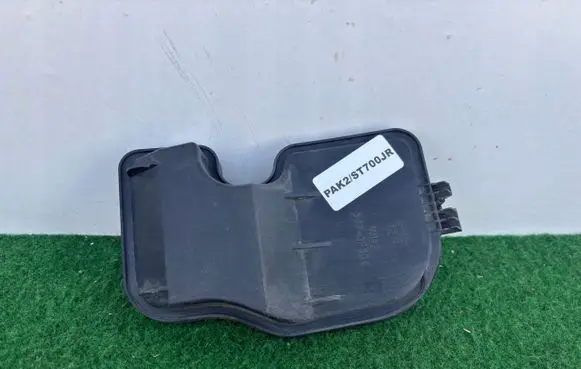 Fiat Punto (188) Headlight/headlamp dust cover 89100452LUX