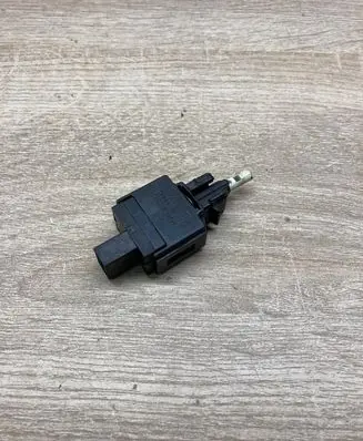Volvo XC90 Brake pedal sensor switch 8622064