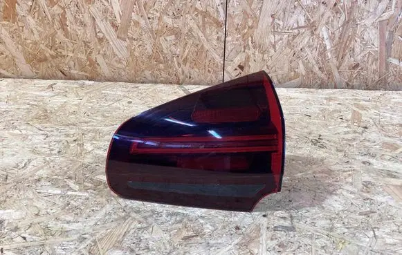 Porsche Cayenne (92A) Tailgate rear/tail lights 95863106610