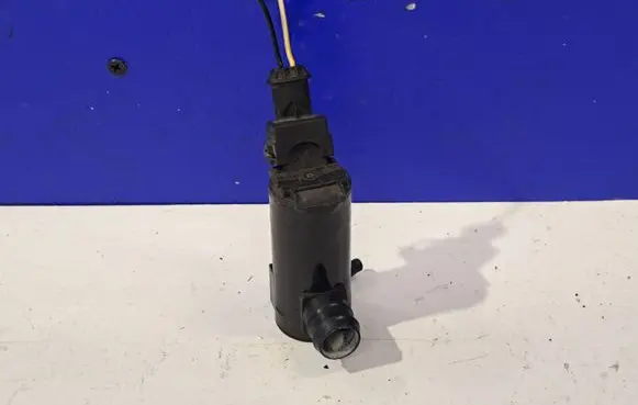 Volvo S60 Windscreen/windshield washer pump 9169611