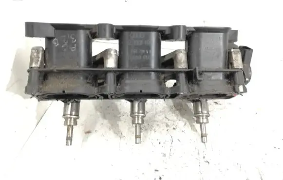 Audi A6 S6 C6 4F Fuel injectors set 