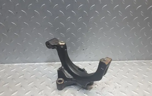 Seat Ibiza V (KJ) Engine mounting bracket 04L425
