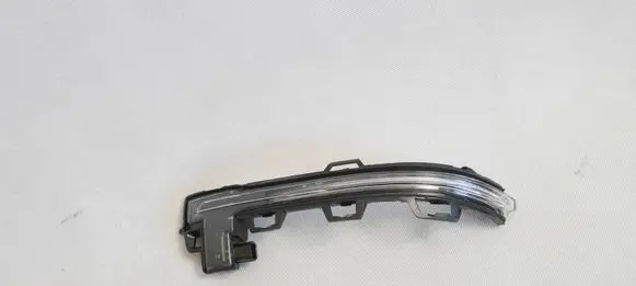 BMW X3 G01 Mirror indicator light 7441440