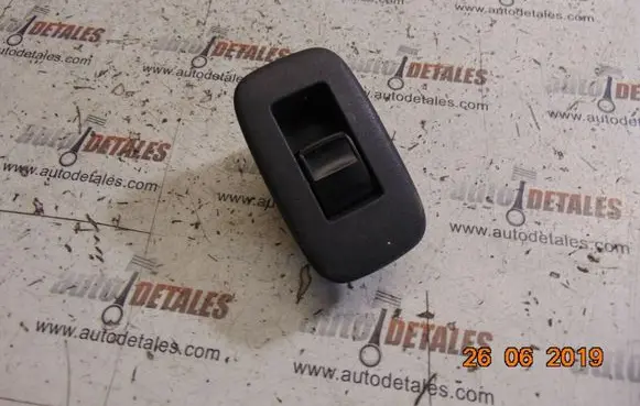 Toyota Auris 150 Electric window control switch