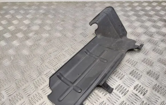 Opel Vivaro Intercooler air guide/duct channel 8200422831 93854606