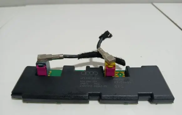 Audi A6 S6 C6 4F Aerial antenna amplifier 4F5035225AJ 920090201 4105707200