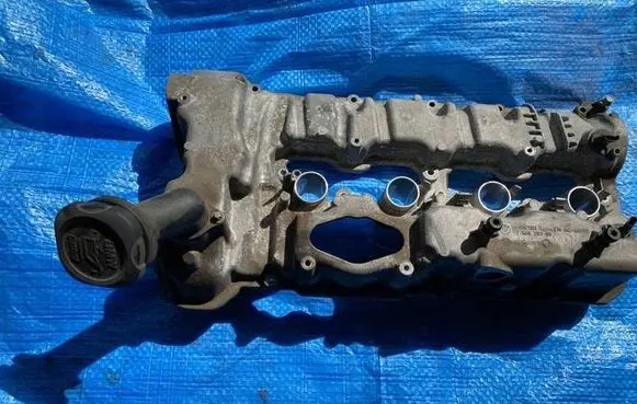 Rocker cam cover