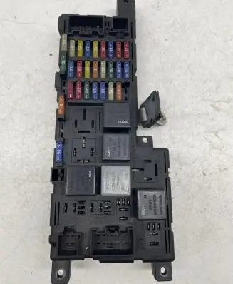 Volvo V70 Fuse box set 518788104 8678449 020903175019
