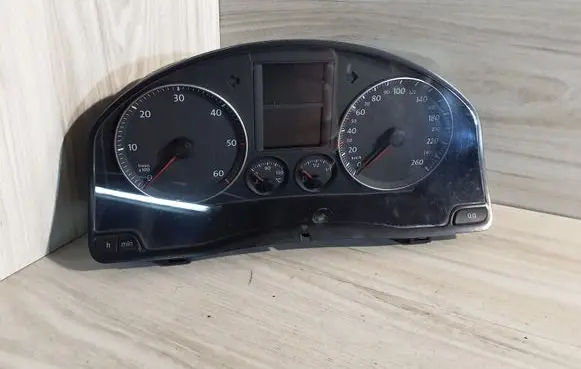 Volkswagen Golf V Speedometer (instrument cluster) 1K0920851H