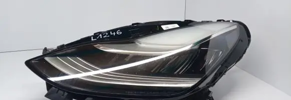 Tesla Model 3 Headlight/headlamp 1077375-00-C