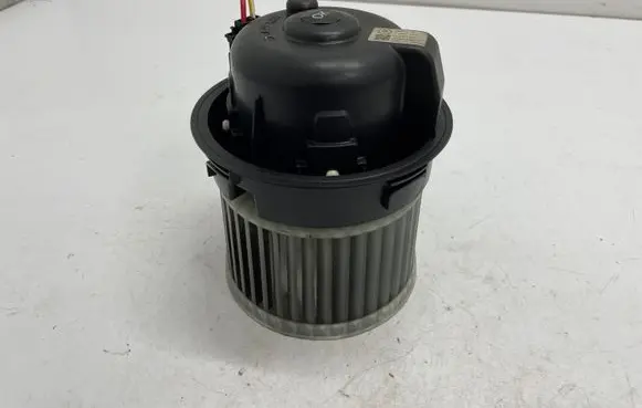 Opel Corsa F Heater fan/blower 7015011001 7015031111