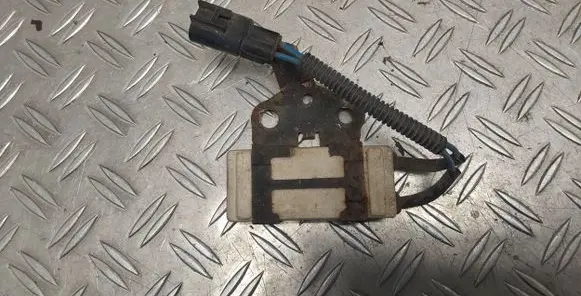 Toyota Corolla E120 E130 Coolant fan relay 2468105320