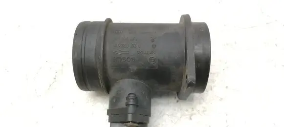 Volkswagen PASSAT B5 Mass air flow meter 0281002216 028906461
