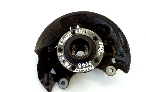 Peugeot 3008 II Front wheel hub 