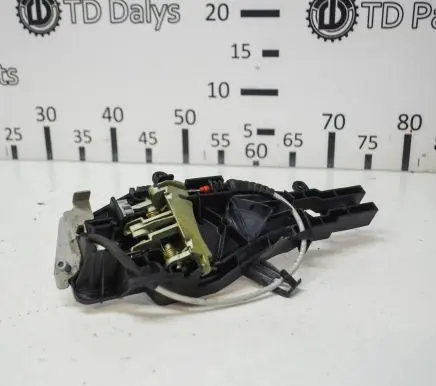 BMW 3 E90 E91 Front door interior handle 7059971