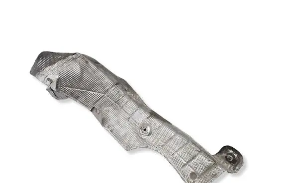Audi Q7 4L Exhaust heat shield 7L0825662