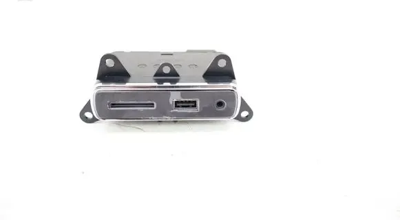 Jeep Grand Cherokee AUX in-socket connector 68141322AA