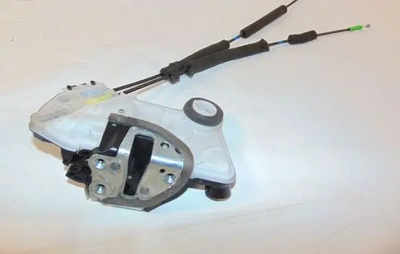 Toyota Camry VIII XV70 Front door lock 6903053130 80801184