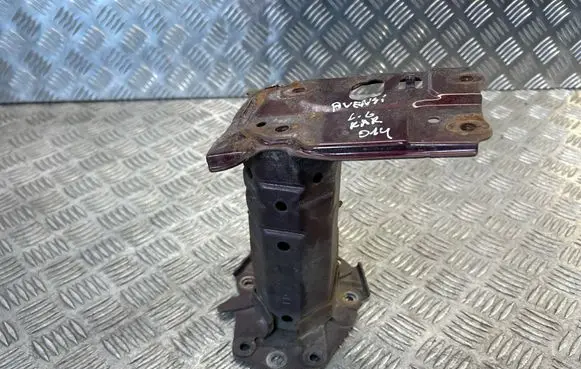 Toyota Avensis T270 Rear bumper support beam 