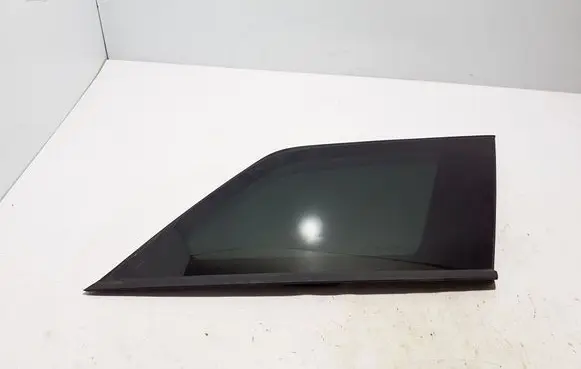 Peugeot 5008 Rear side window 9812842080