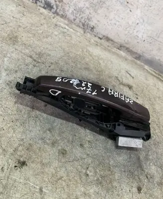 Opel Zafira C Front door exterior handle