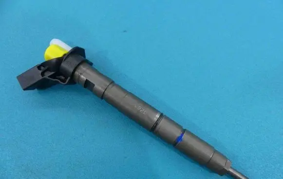 Audi A8 S8 D3 4E Fuel injector 0445115041 IMPRK1160920