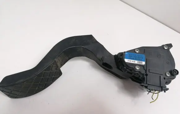 Audi A6 S6 C5 4B Accelerator throttle pedal 8D1723523N