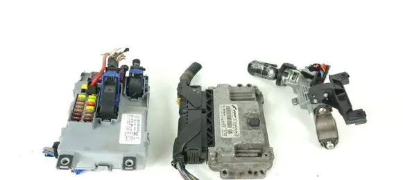 Fiat Grande Punto Engine control unit/module ECU 0261S04657 51847344