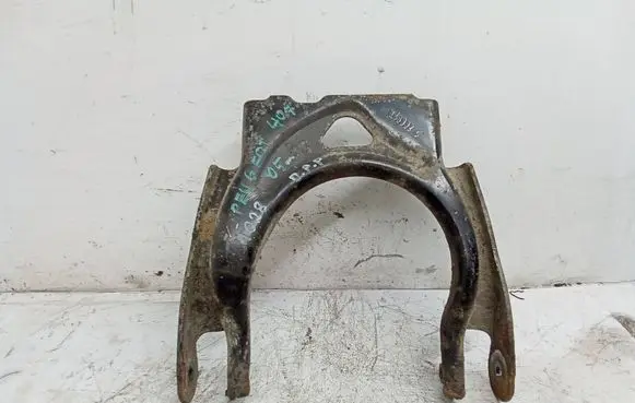 Peugeot 407 Front lower control arm/wishbone 446332G