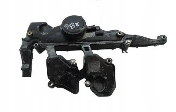 Renault Koleos I Rocker cam cover 8200673395
