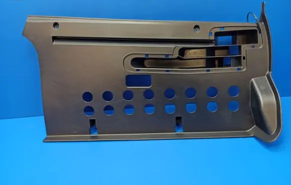 Dashboard lower bottom trim panel