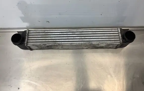 BMW 7 E38 Intercooler radiator PA66GF35