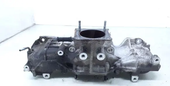 Toyota Avensis T270 Intake manifold