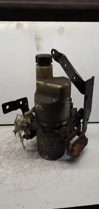 Volvo S40, V40 Power steering pump 5N513K514AE