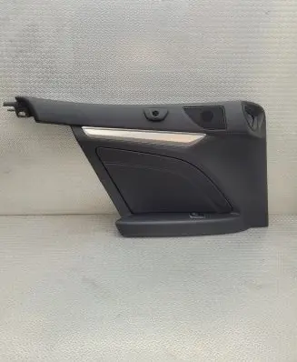 Rear door card panel trim