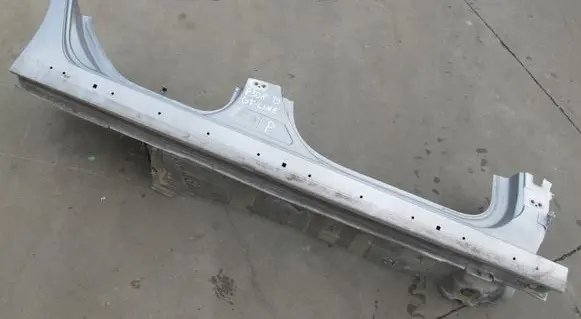 Peugeot 308 Side car body part 