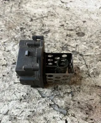 Peugeot 308 Heater blower motor/fan resistor 9658508980