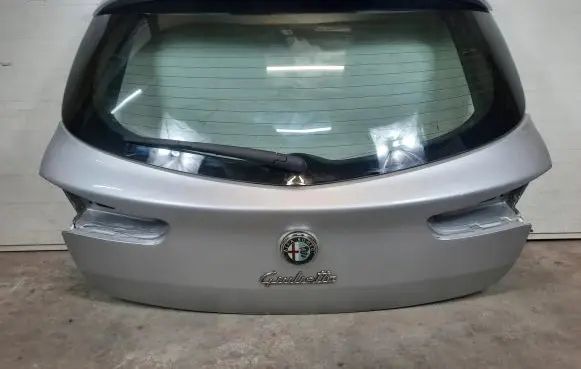 Alfa Romeo Giulietta Tailgate/trunk/boot lid