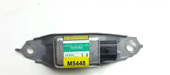 Toyota Prius (XW30) Airbag deployment crash/impact sensor 8983447020 M5448