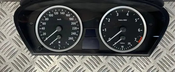 BMW 5 E60 E61 Speedometer (instrument cluster) 110080213 62116983145 789801890
