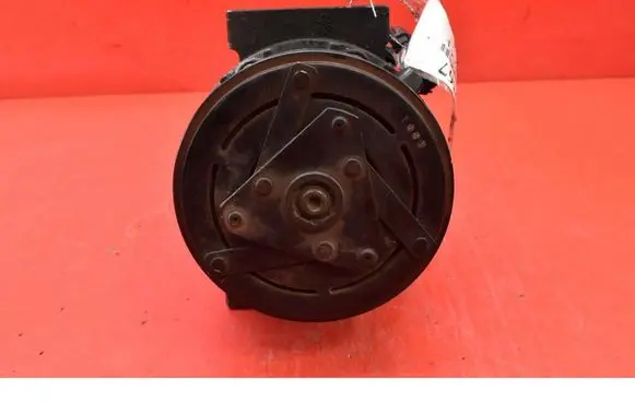 Renault Laguna III Air conditioning (A/C) compressor (pump) 8200890987B