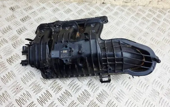 Audi A1 Intake manifold 05C129711F 05E906051L