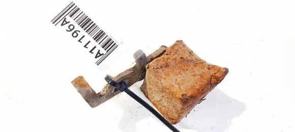 Mazda 3 I Engine mount bracket 