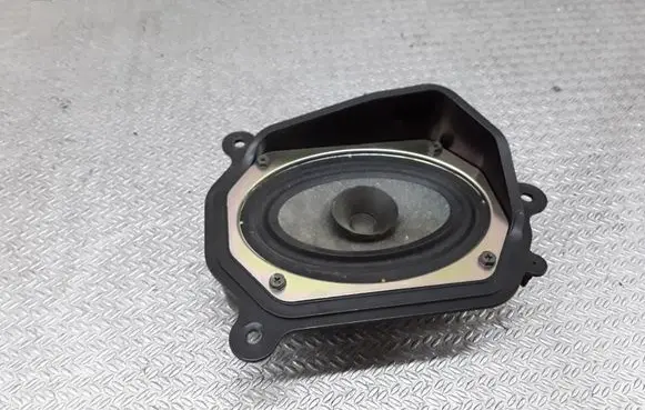 Nissan Almera Tino Front door speaker