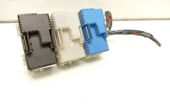 Volvo V70 Fuse module 6G9T14K131DA 6G9T14K131BA 6G9T14B192CA
