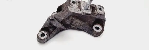 Ford Galaxy Engine mounting bracket 7M3399135A