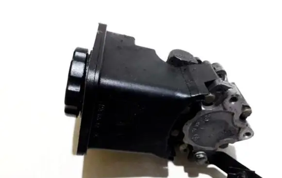 BMW 5 E39 Power steering pump 7691900518 6750938